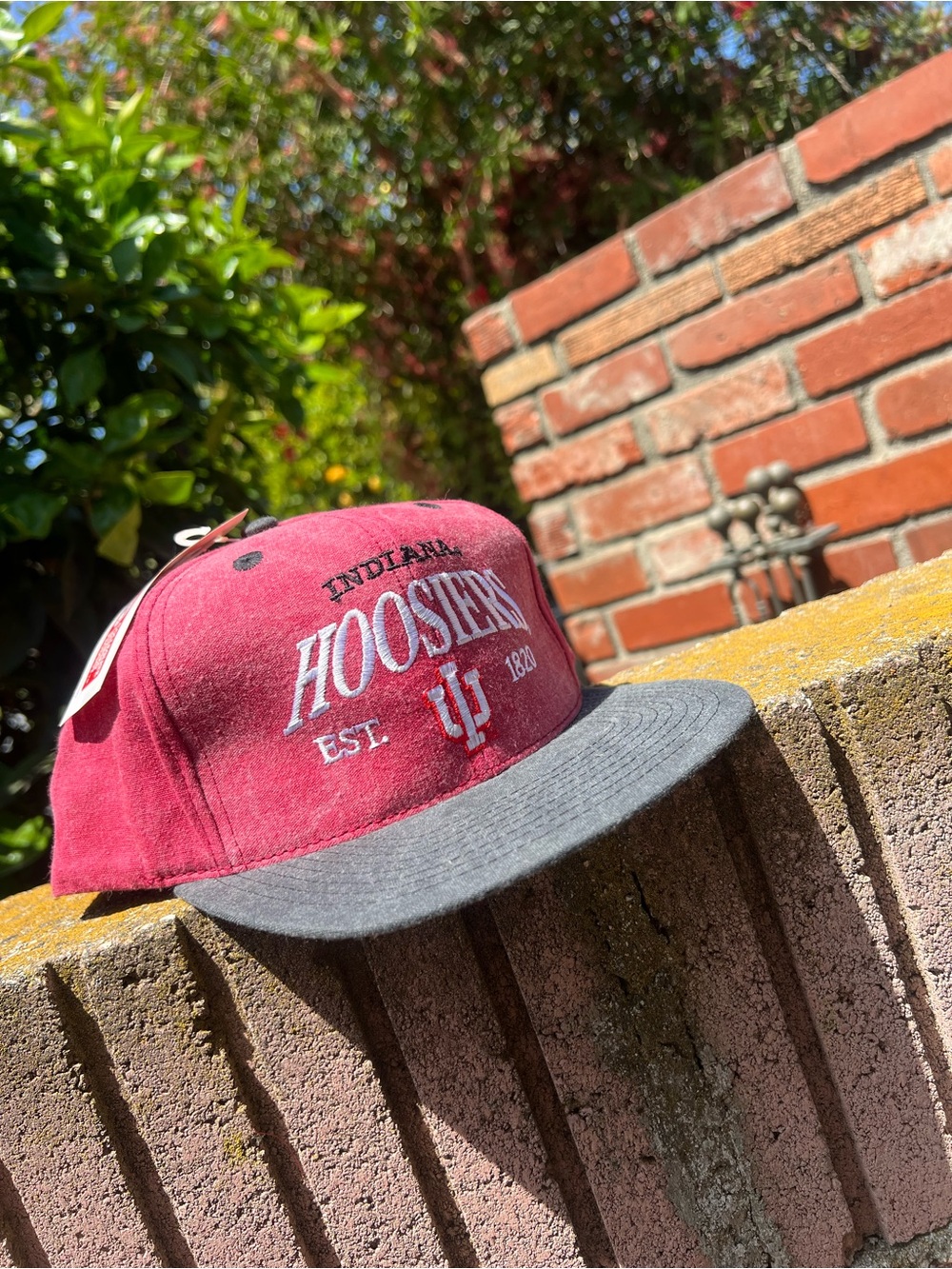 VTG COLLEGIATE LICENSED PRODUCT INDIANA HOOSIERS SNAPBACK HAT